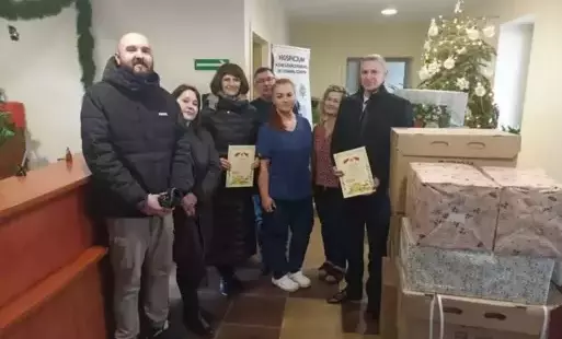 Zdjęcie do Przekazanie dar&oacute;w dla Hospicjum im. Św. Stanisława Papczyńskiego w Licheniu